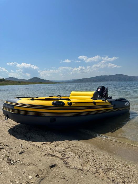 Лодка с мотором срочно цена до пятницы