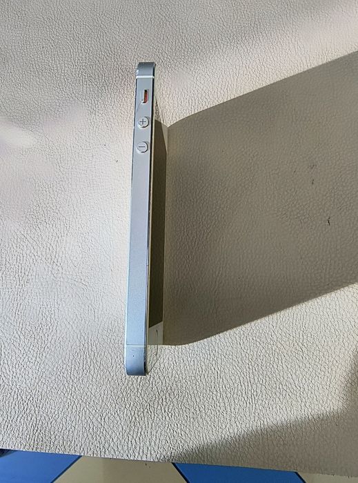 Iphone 5s ,16GB,iOS 12.5.7-отличен