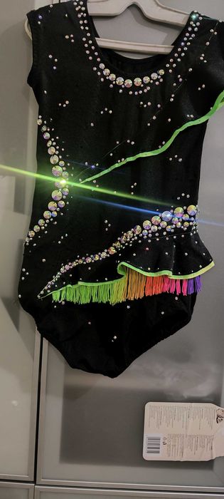 Състезателно трико художествена гимнастика като ново