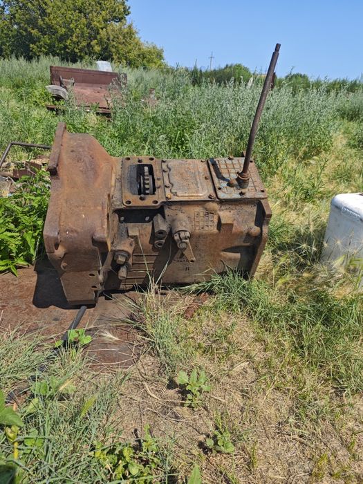 Продам запчасти на мтз