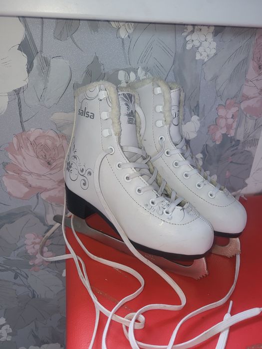 Продаются коньки детские