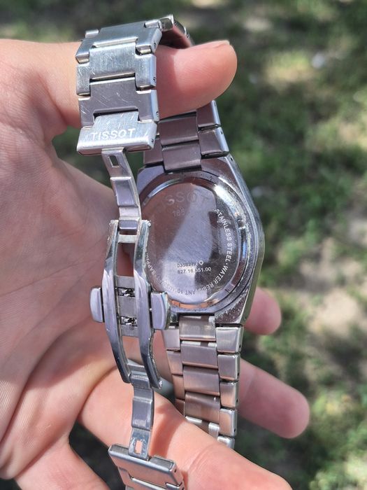 Продам часы TISSOT