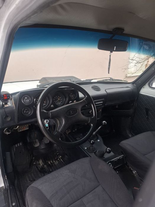 Нива сотилади ваз-2121