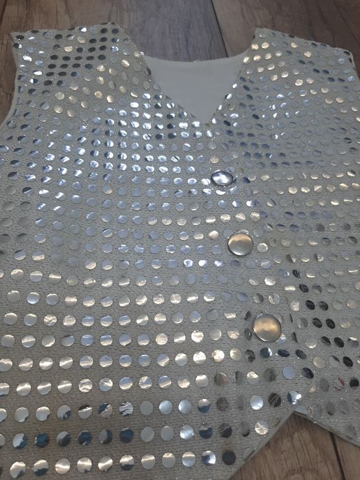 Блестящий костюм 2-4 года!