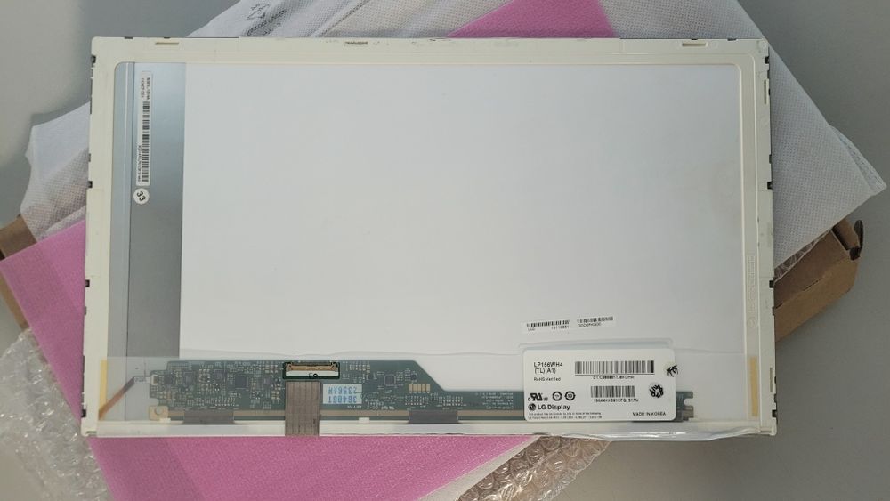 LG Display LP156WH4 (TL)(A1)