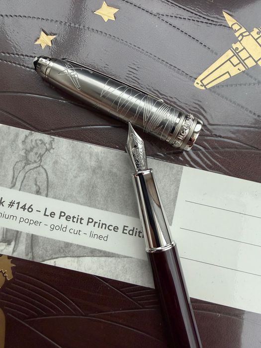 Set Montblanc micul print stilou si agenda