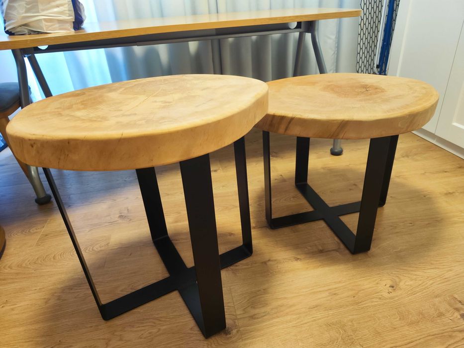 2х холни маси от масивно дърво (орех) и ковано желязо