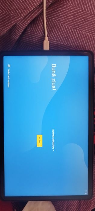 Vând tabletă Lenovo 
Tabletă este