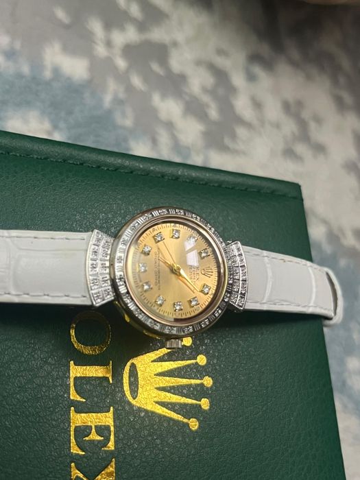 Сағат таза алтын 1 апта тағылған