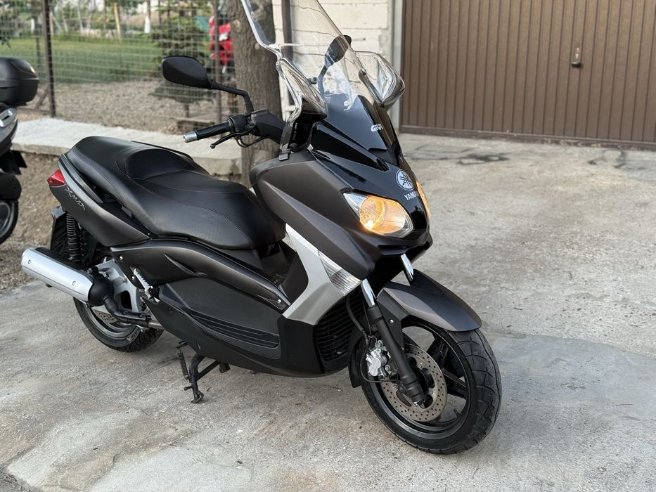 Yamaha Xmax 125
