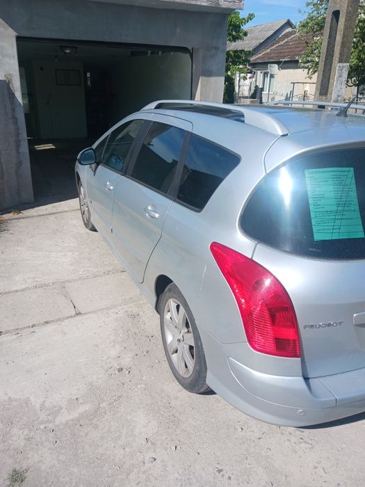 Peugeot 308 SW 2013
