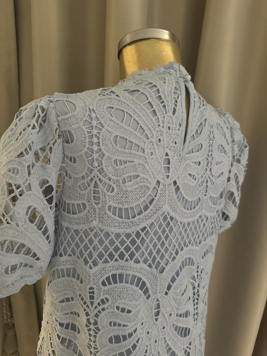 Елегантна и нежна дамска рокля дантела М/Л