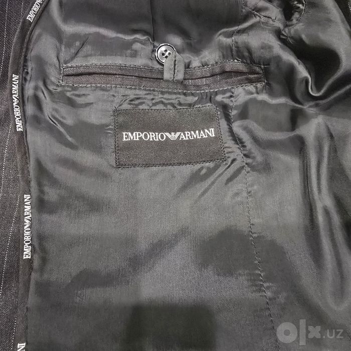 Продается костюм и брюки Emporio Armani в отличном состоянии.