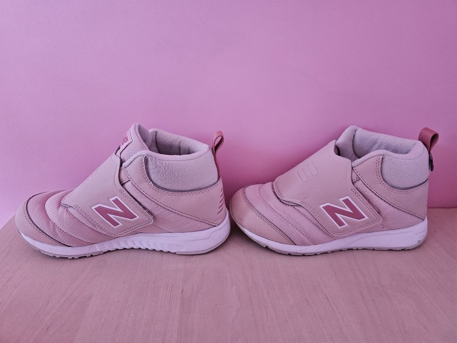 Боти New Balance номер 35