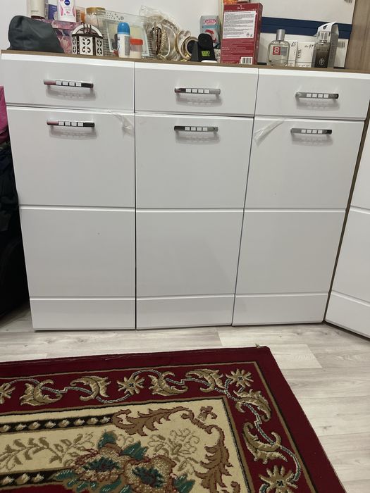 Продам комод в отличном состояние.