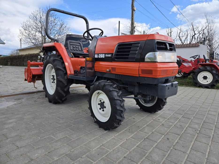 Tractor tractoras kubota 26 cai inversor freza