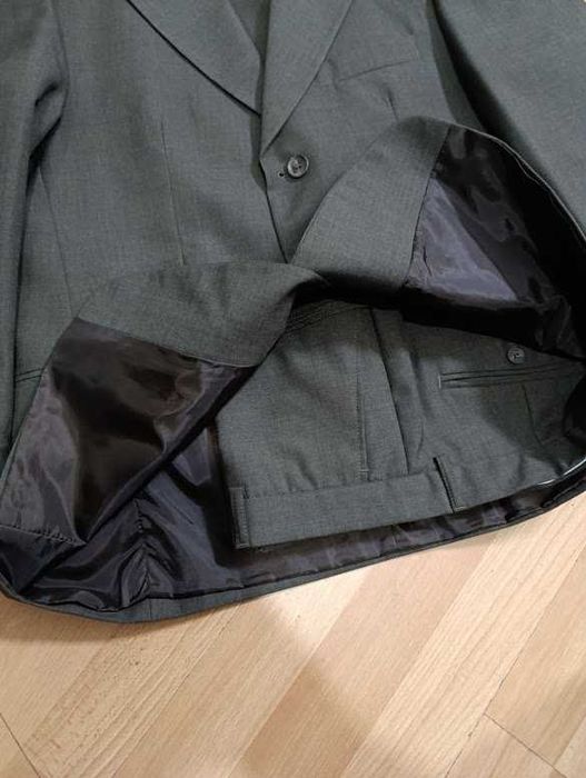 Нов стилен мъжки костюм + бонус