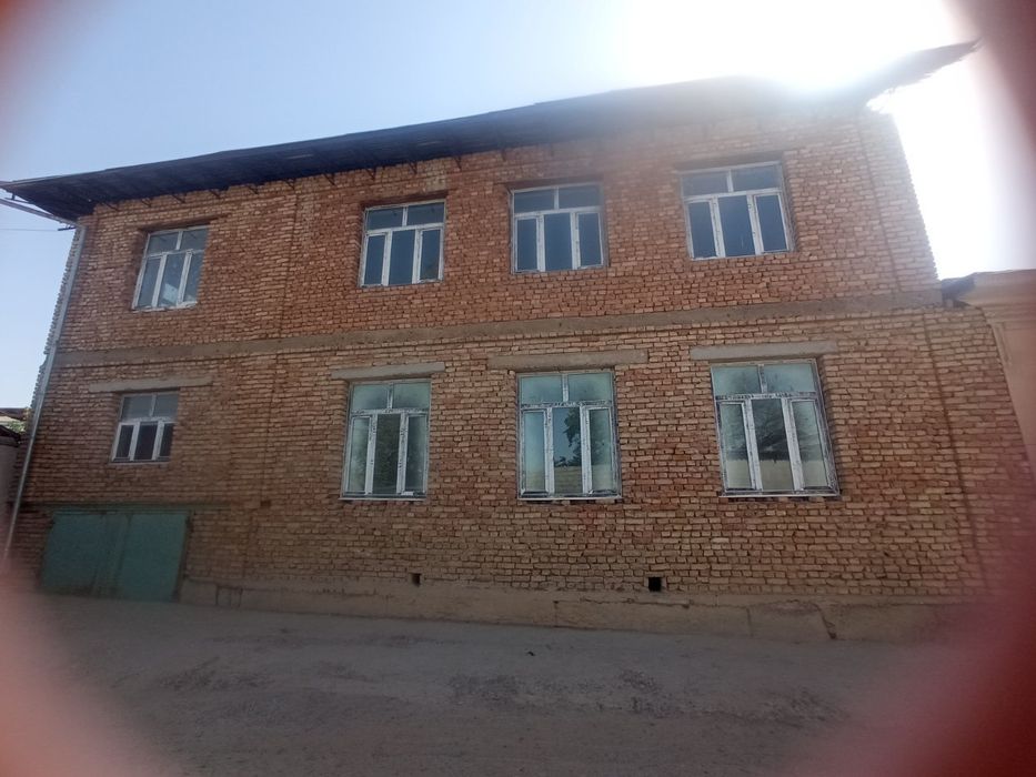 2 etajli uy  kafolati bilan