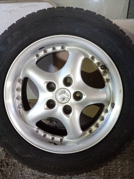 VW Джанти със зимни гуми RIAL 195/65/15 7,5J ET38 5x112 цо 66,6 -