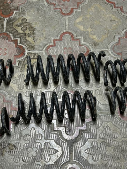 Пружина на мерседес W210