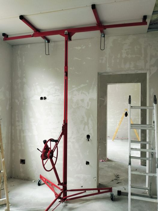 Tencuiala mecanizata