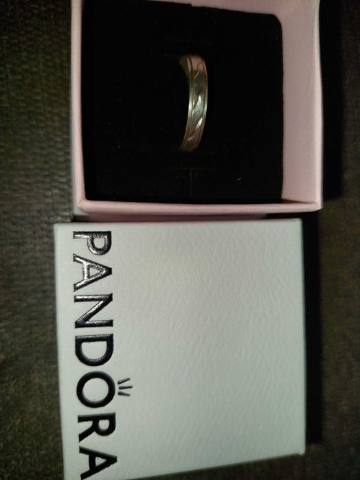 Inel de argint stil verigheta in cutie cadou Pandora