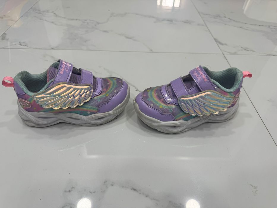 Кроссовки Skechers 26р