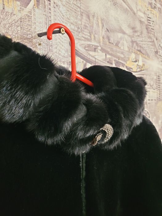 Шуба мутон со вставками норки