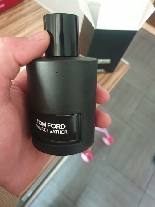 Tom ford parfum nou doar desigilat