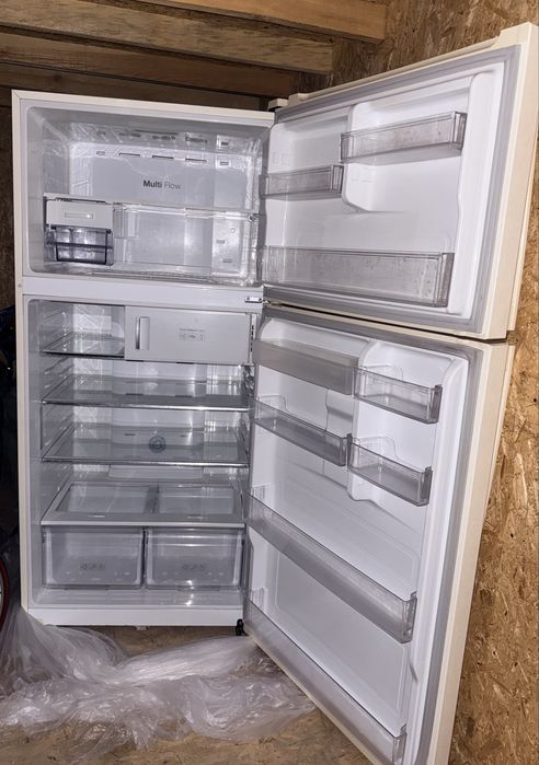 Холодильник Samsung RT5982ATBEF