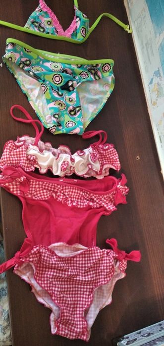 Купальники 4-12 лет, белье для девочки 5-7лет.