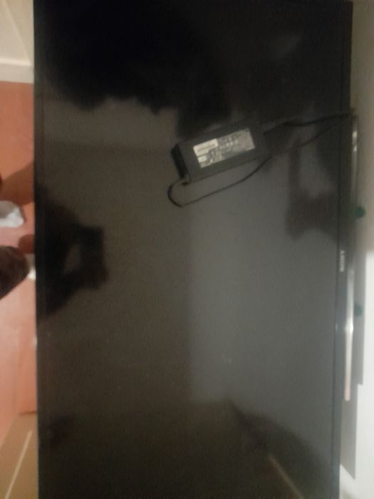 Телевизор работает