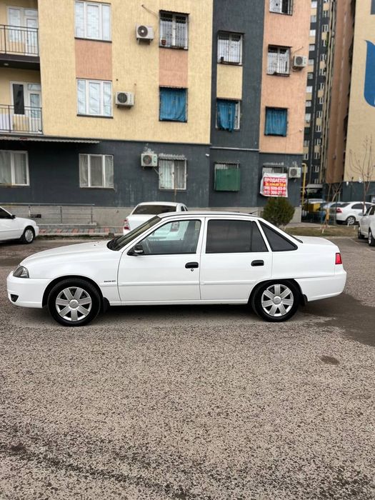 Nexia 2, 1,6 lux kond. 2014 arenda