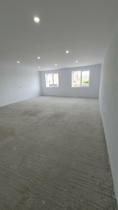Vand casa in ludus