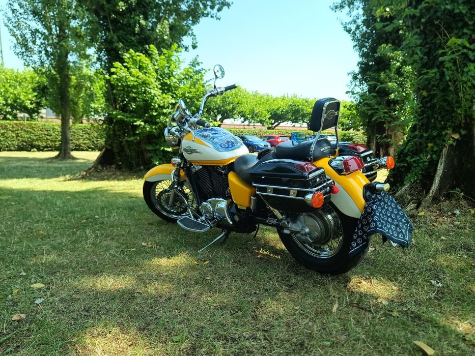 Honda Shadow  C2.  1100cc