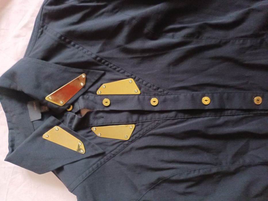 Продам фирменную блузку