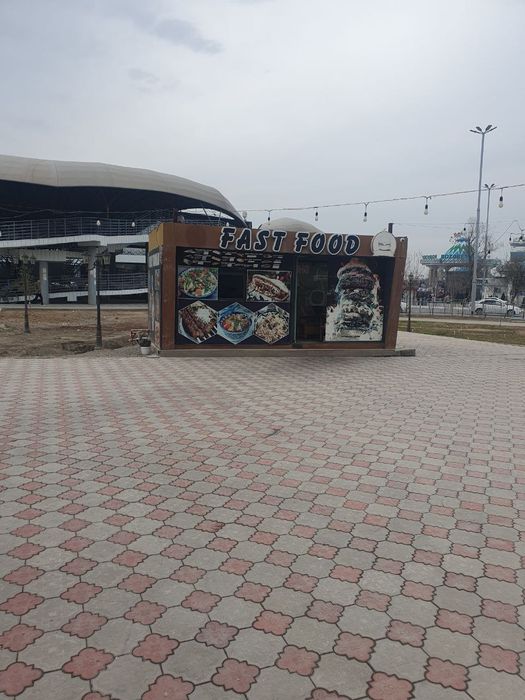 Fast food ijaraga beriladi.