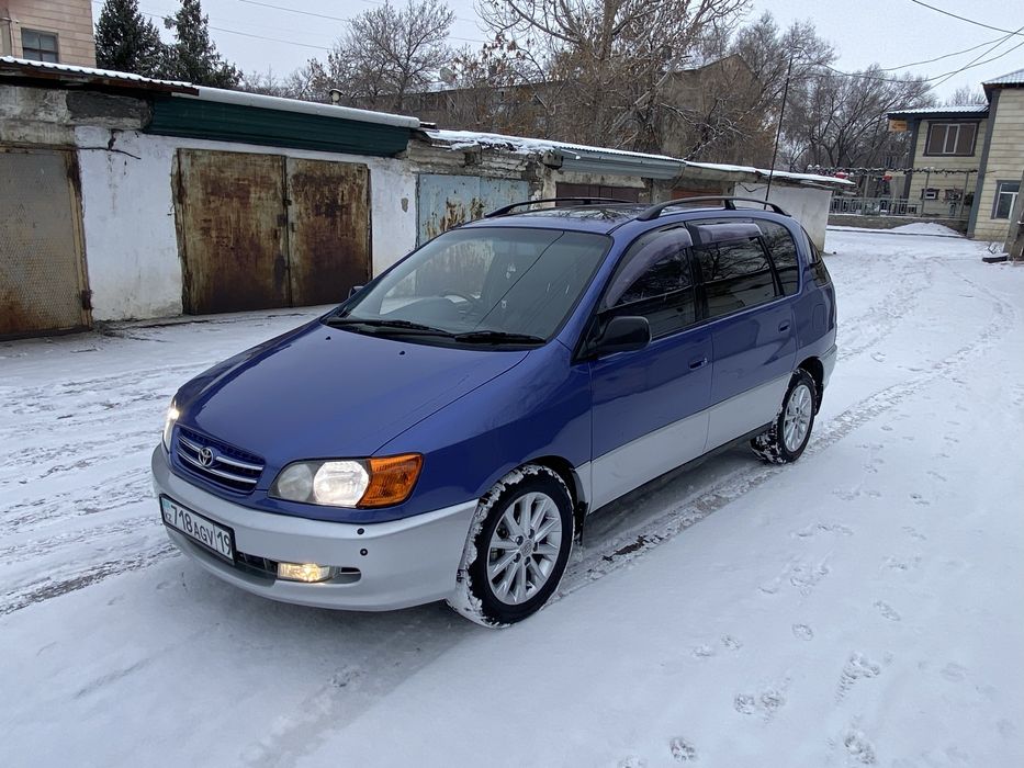 Тоуота ipsum 1996 продам