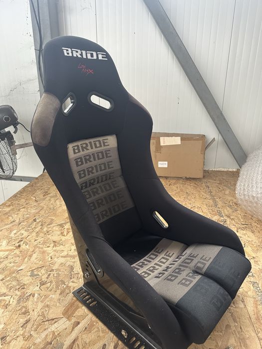 1x Bride Low Max Fiberglass Black Gradient Car Racing Seat