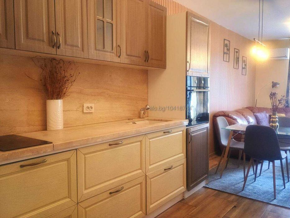 Дава се под наем Тристаен апартамент в Бургас, Сарафово - 101 кв.м за 647.19 € - Снимка #3