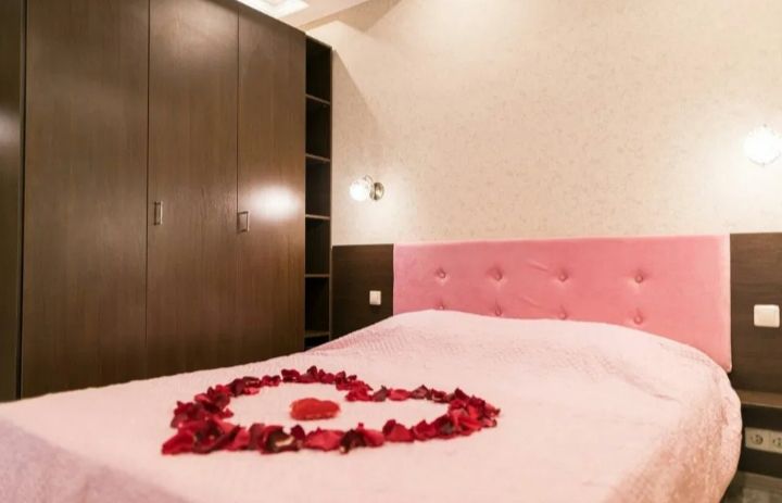 Сарыарка 11-Кенесары, 2ч 2000