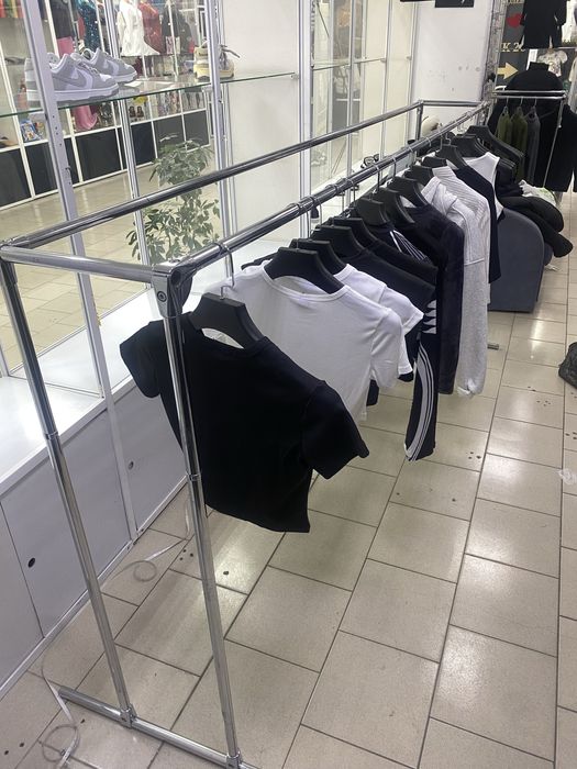 Продам вешалку для одежды