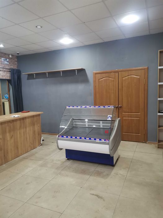 Продам ветрина холодильник