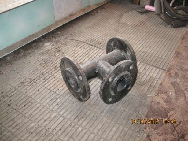 Тройник фланцевый 40мм продам