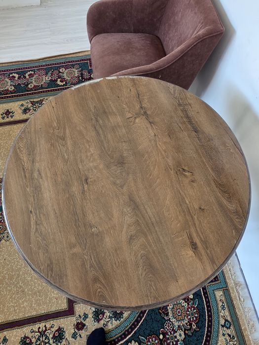 Стол круглый обеденный