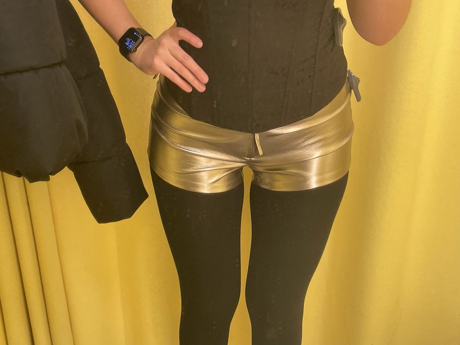 Продам шортики б/у