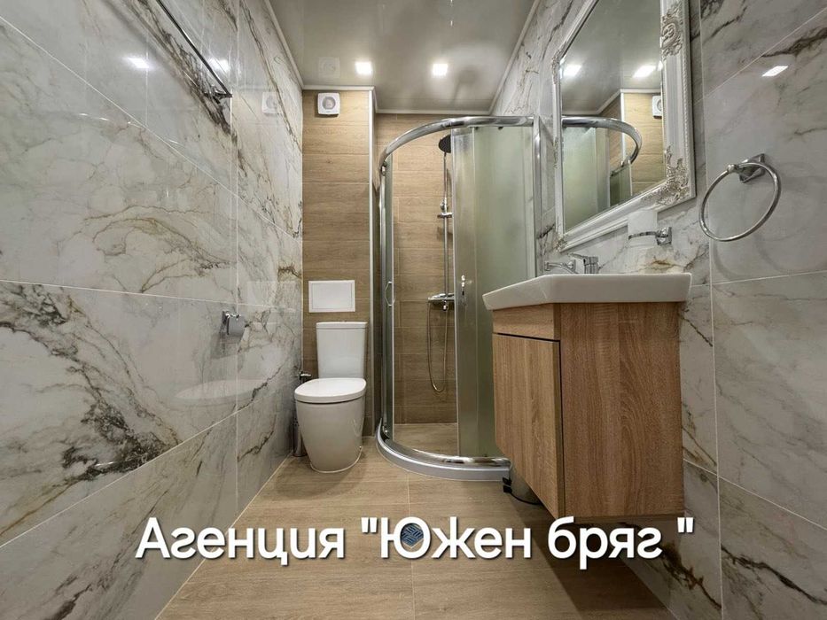 Дава се под наем Двустаен апартамент в Шумен, Пазара - 68 кв.м за 443.7 € - Снимка #3