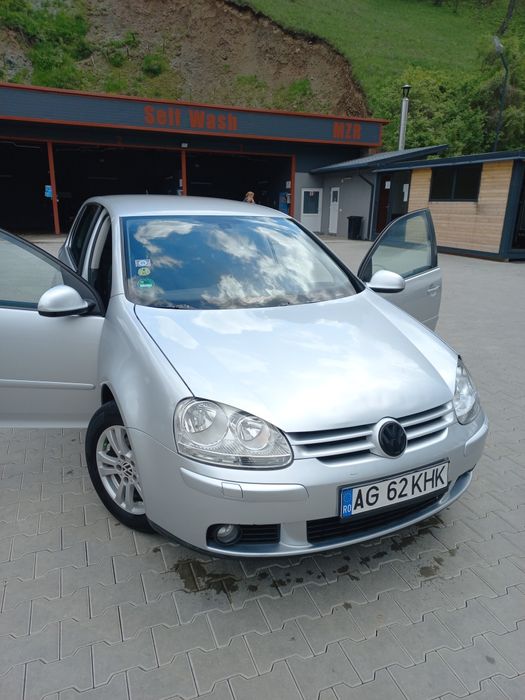 Vand Vw golf 5        .