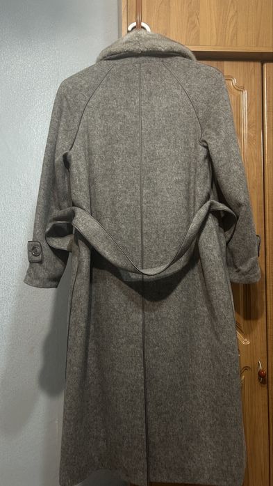 Продам женское пальто