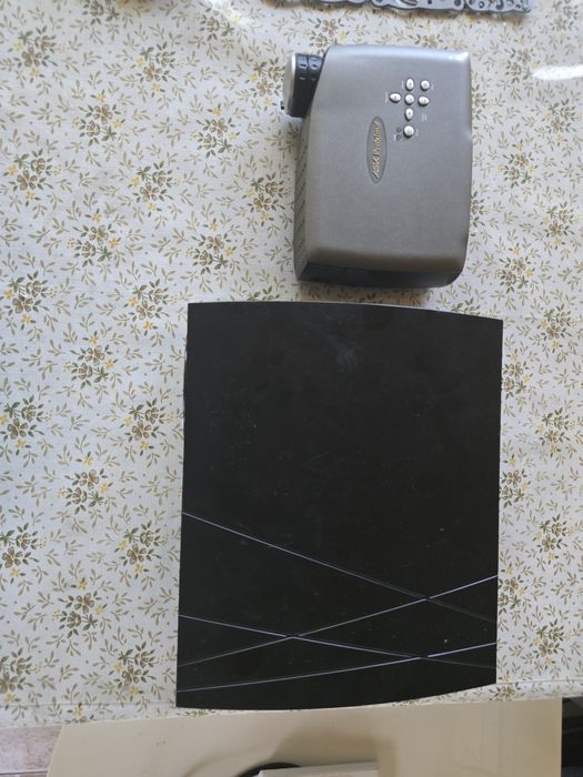 Videoproiector 2 bucăți functionale